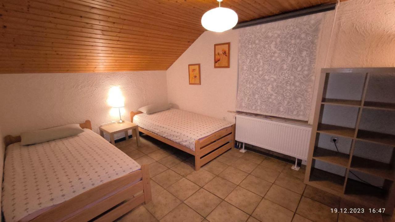 Holiday Apartment Oberveischede エクステリア 写真