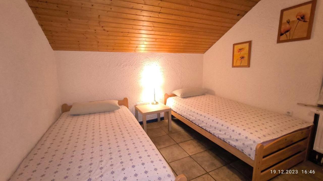 Holiday Apartment Oberveischede エクステリア 写真
