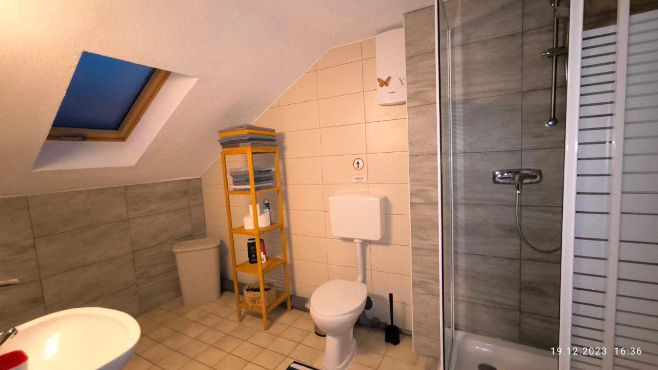 Holiday Apartment Oberveischede エクステリア 写真